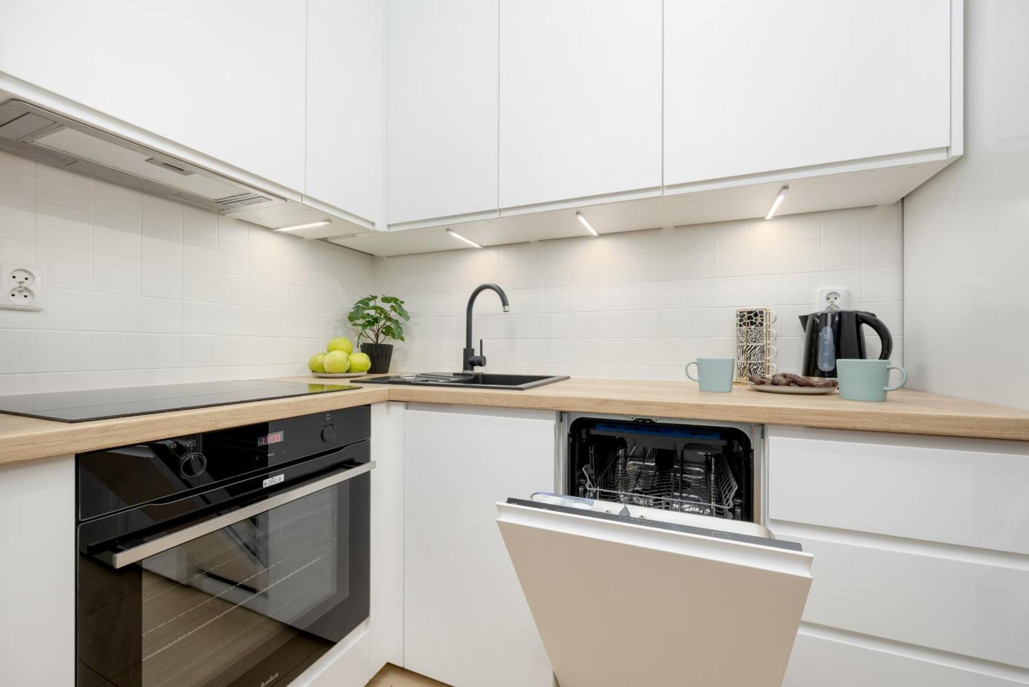 Bukowinska Apartment With Balcony And Parking And Swimming Pool By Noclegi Renters Warszawa Eksteriør billede